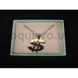 Cadena con dije en caja       .