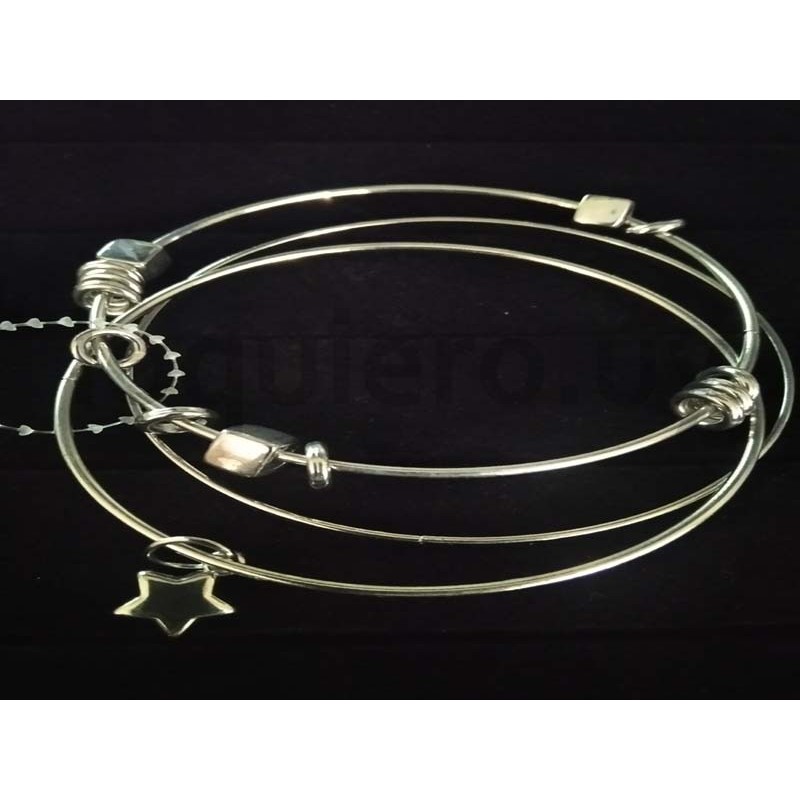 Pulsera con dije              .