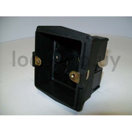 Caja brazo negra plástico     .