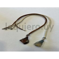 Collar con piedra artesanal   .